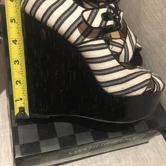 Black/white striped wedge with patent cork heel - Picture 8 of 8